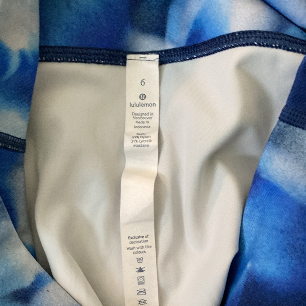 Lululemon - Picture 3 of 6